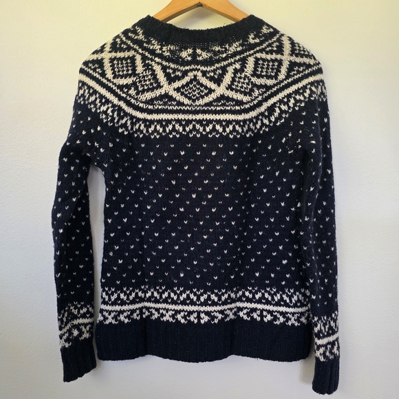 Abercrombie & Fitch Women's Holiday Sweater XS‎ - Picture 2 of 6
